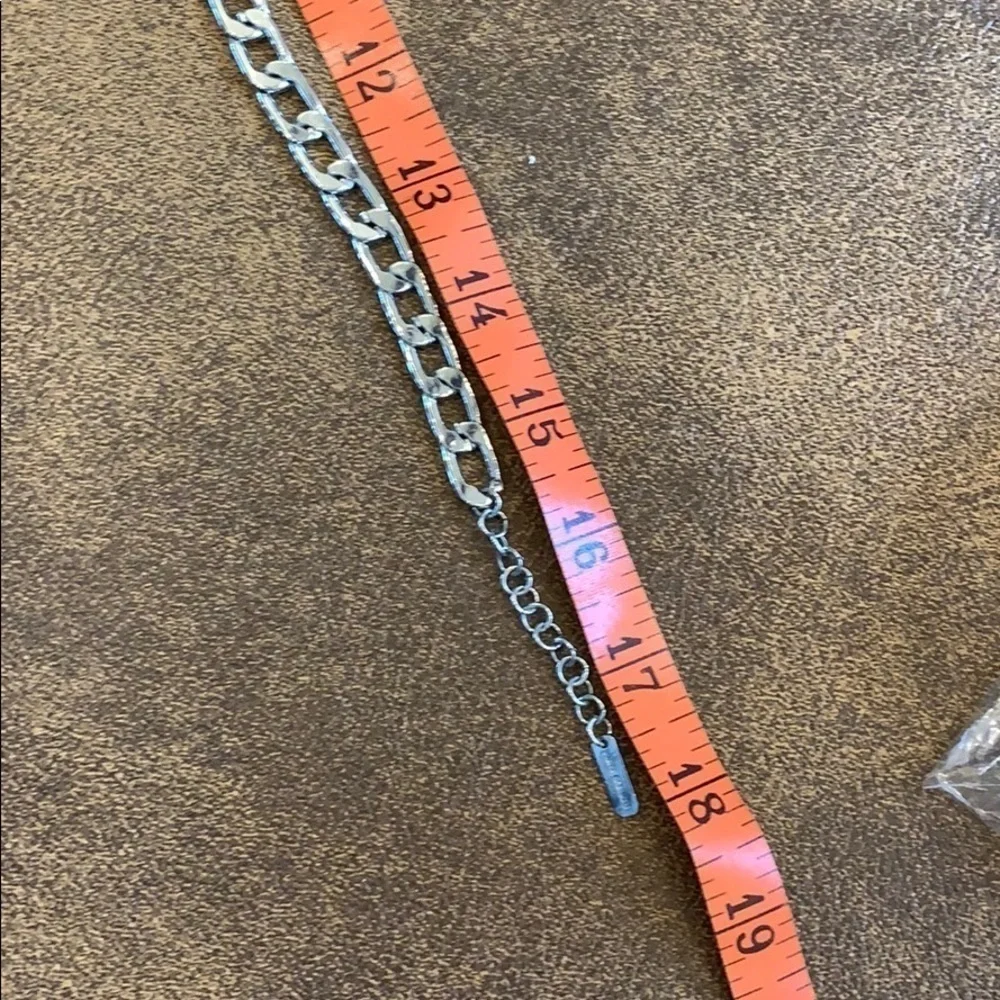 Costume jewelry link necklace